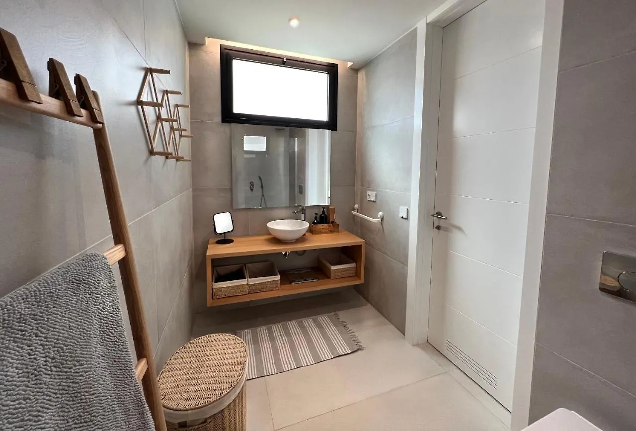 Medanojoy1- 3 Bedrooms, Spacious Apartment 60 M From The Beach El Médano